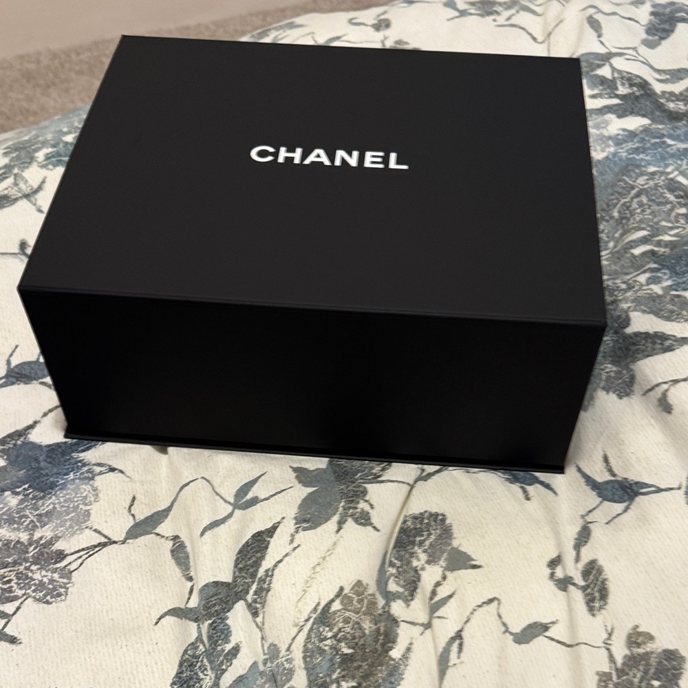Chanel bag box with ribbon